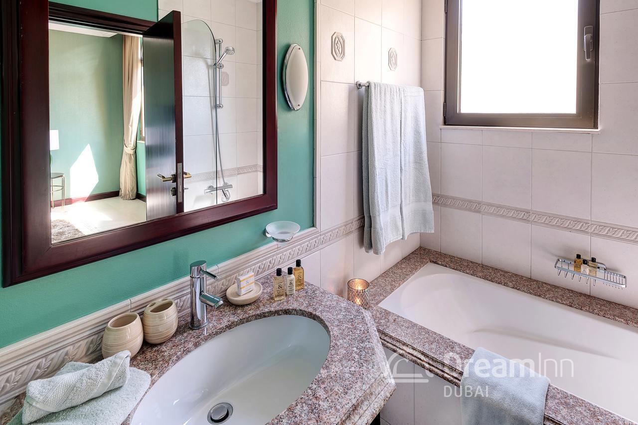 دبي Dream Inn - Luxury Palm Beach Villa المظهر الخارجي الصورة