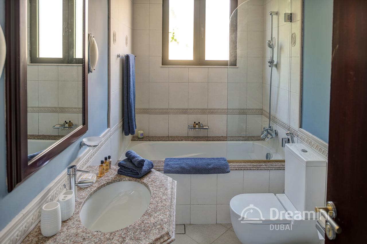 دبي Dream Inn - Luxury Palm Beach Villa المظهر الخارجي الصورة
